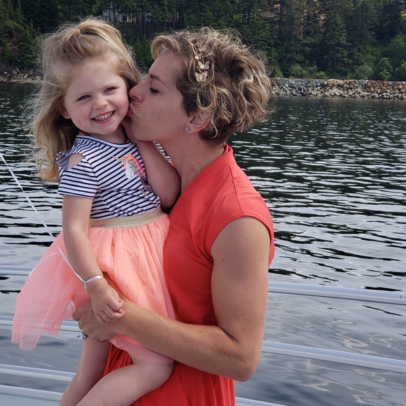 Meet your Posher, Megan - Picture 1 of 1